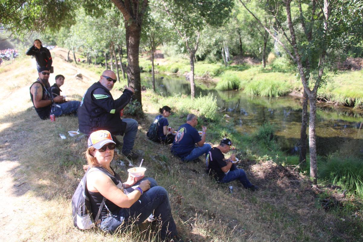 Sanabria despide la multitudinaria concentración de motos