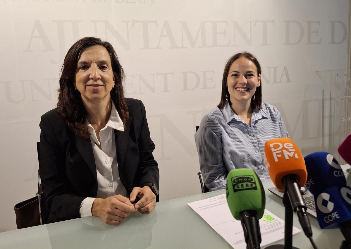 La técnica de Educación y la concejala Melani Ivars