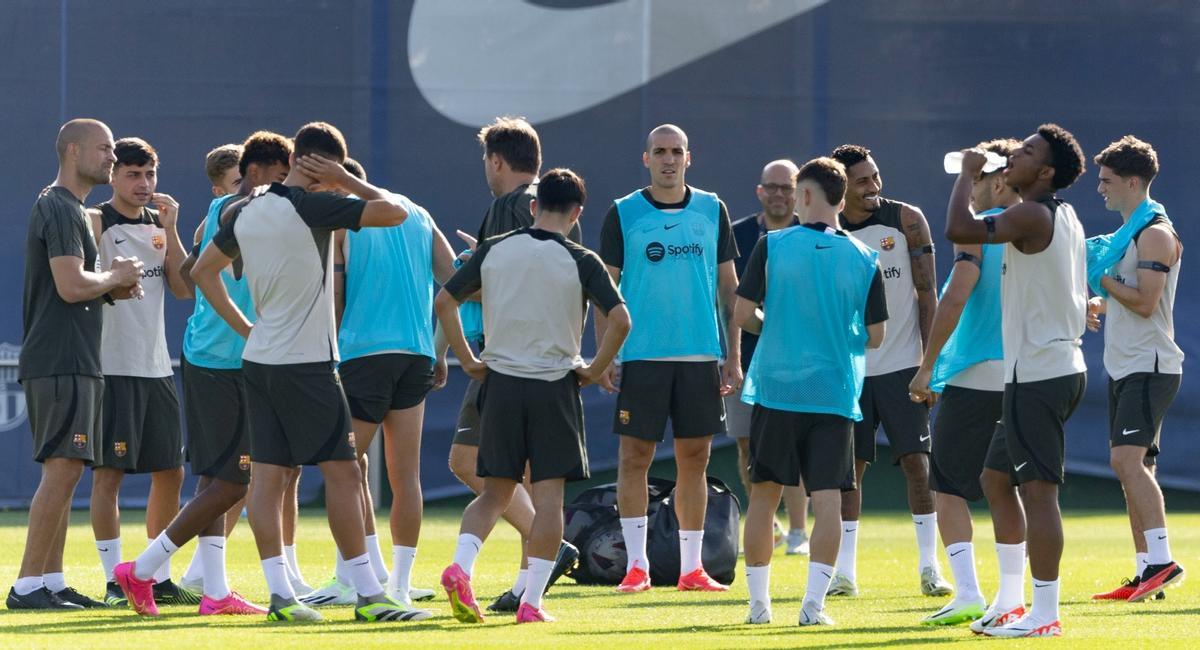 ¡Buenas noticias para Xavi! Íñigo ya entrena con el grupo antes del Barça - Cádiz