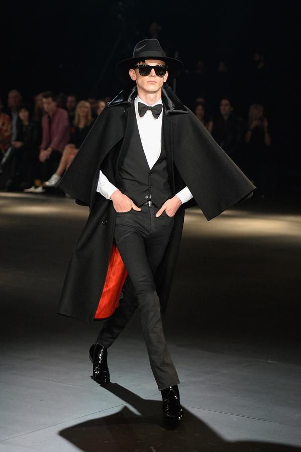 Saint Laurent Otoño-Invierno 2016/2017: capas para ellos.