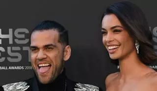 Joana Sanz y Dani Alves, una escapada romántica a Ibiza