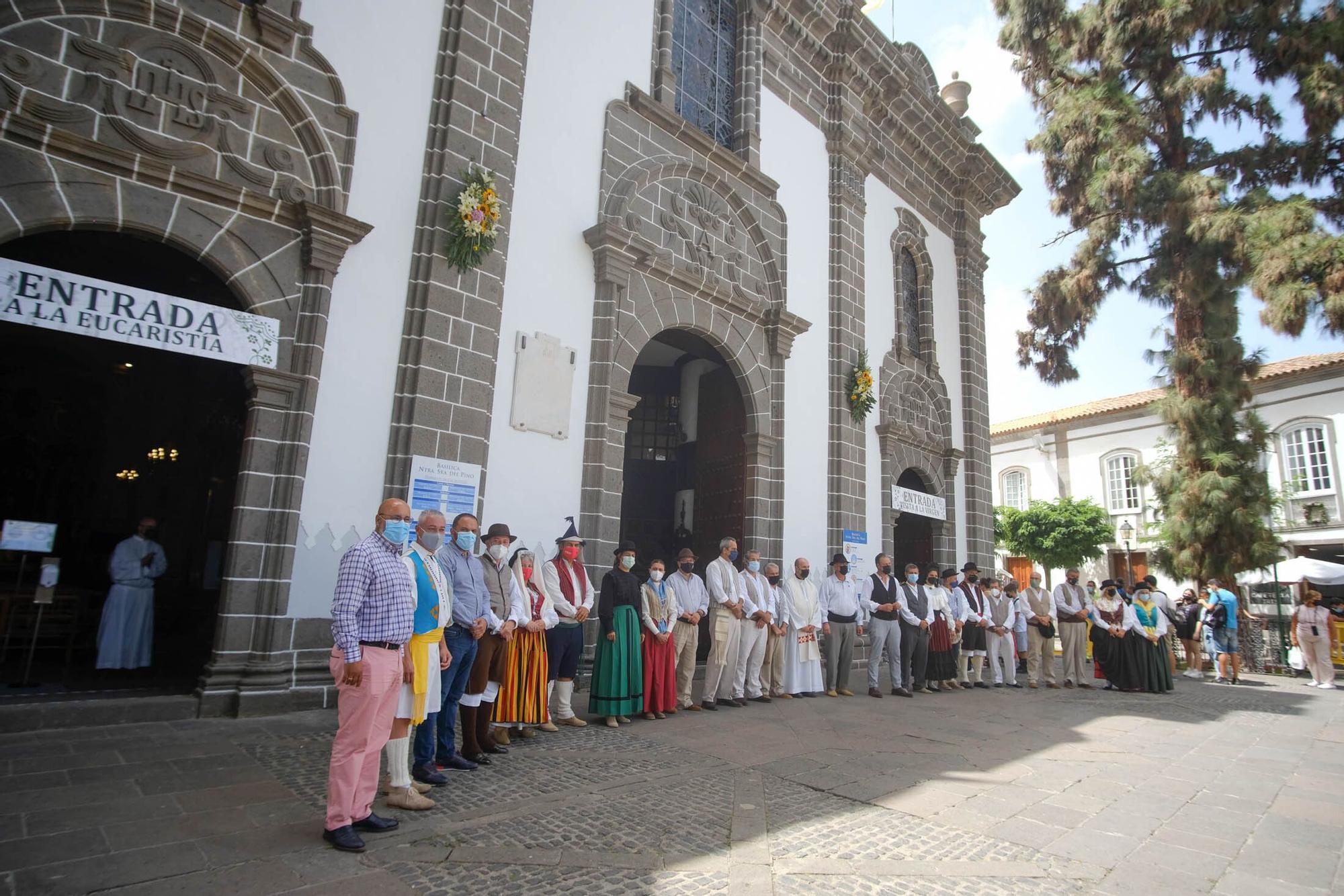 Ofrenda simbólica de los ayuntamientos de Gran Canaria a la Virgen del Pino (07/09/2021)