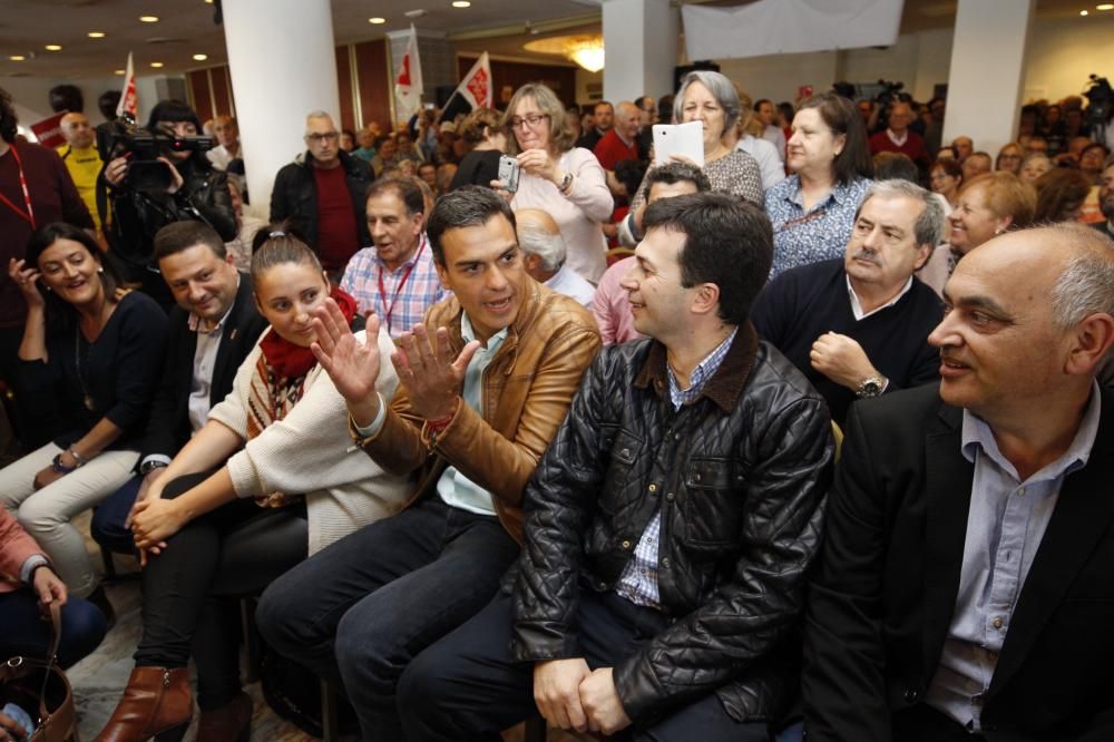 Pedro Sánchez promete "regeneración" y carga quienes "dieron la abstención gratis"