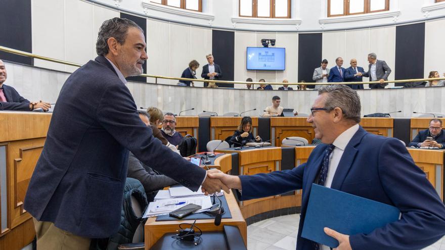 El PP incluye en el presupuesto de la Diputación de Alicante más de 40 millones en partidas que se arrastran desde 2014 El PP incluye en el presupuesto de la Diputación de Alicante más de 40 millones en partidas que se arrastran desde 2014