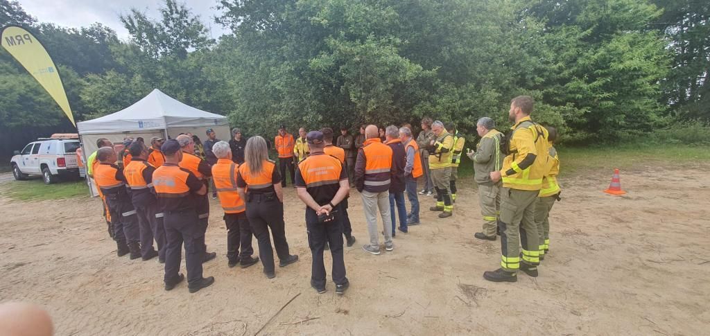 Las imágenes del simulacro contra incendios forestales en Moaña