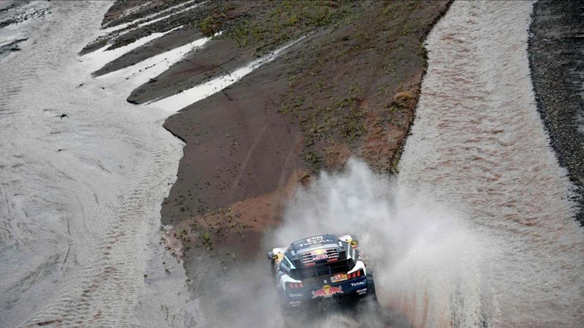 Carlos Sainz, durante la última edición del Dakar