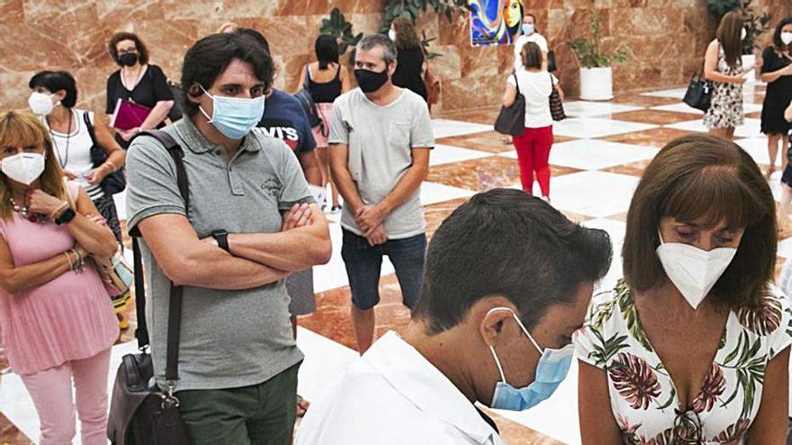 Sanidad vacunará a los profesores de la Comunidad Valenciana a partir del sábado 20 de marzo