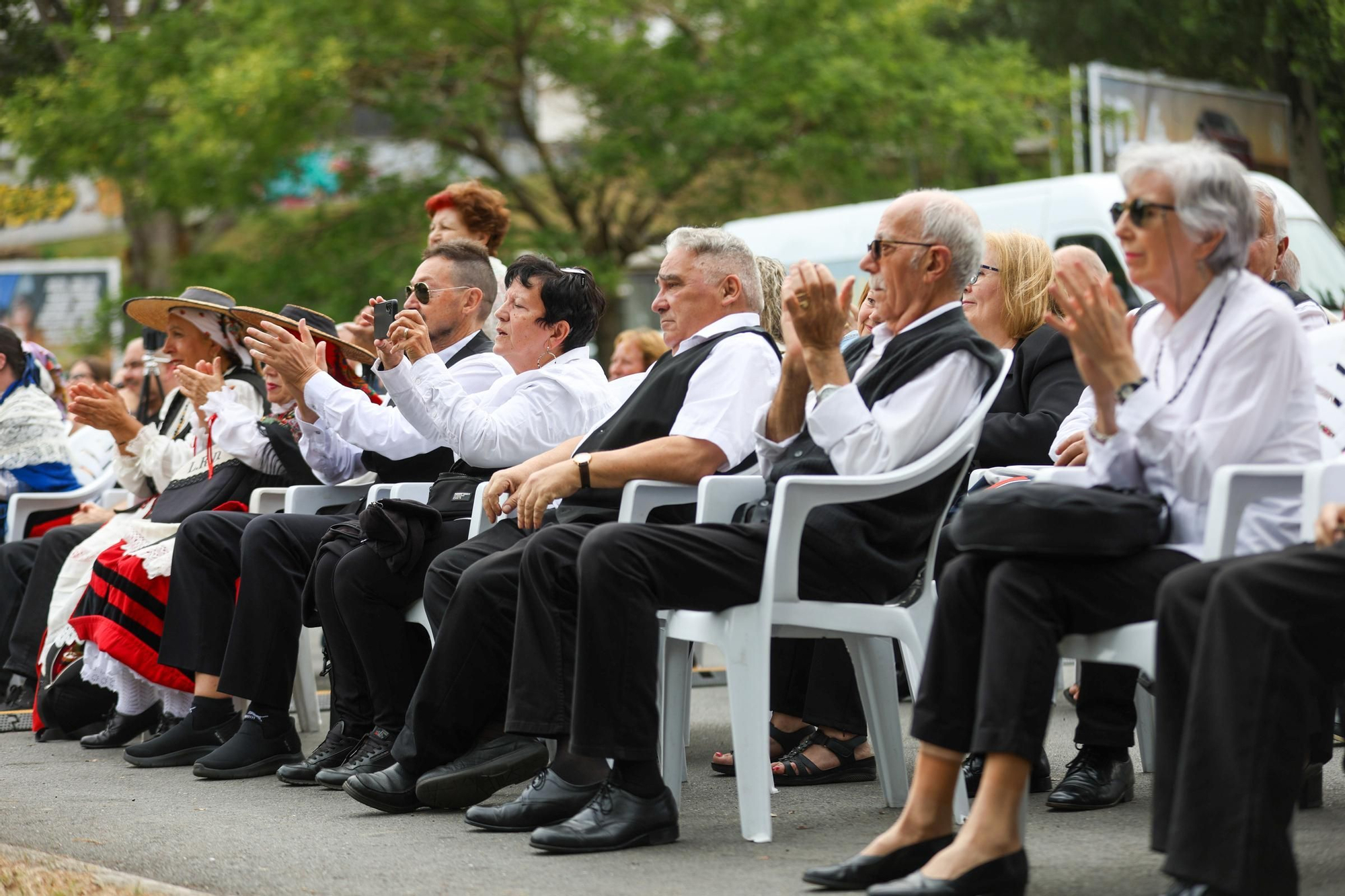 Las fiestas del barrio llenan O Birloque de música
