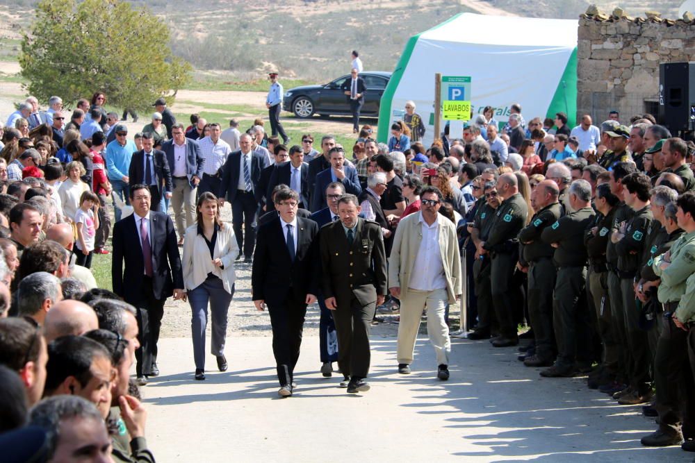 Emotiu homenatge als dos agents rurals morts per un caçador a Aspa