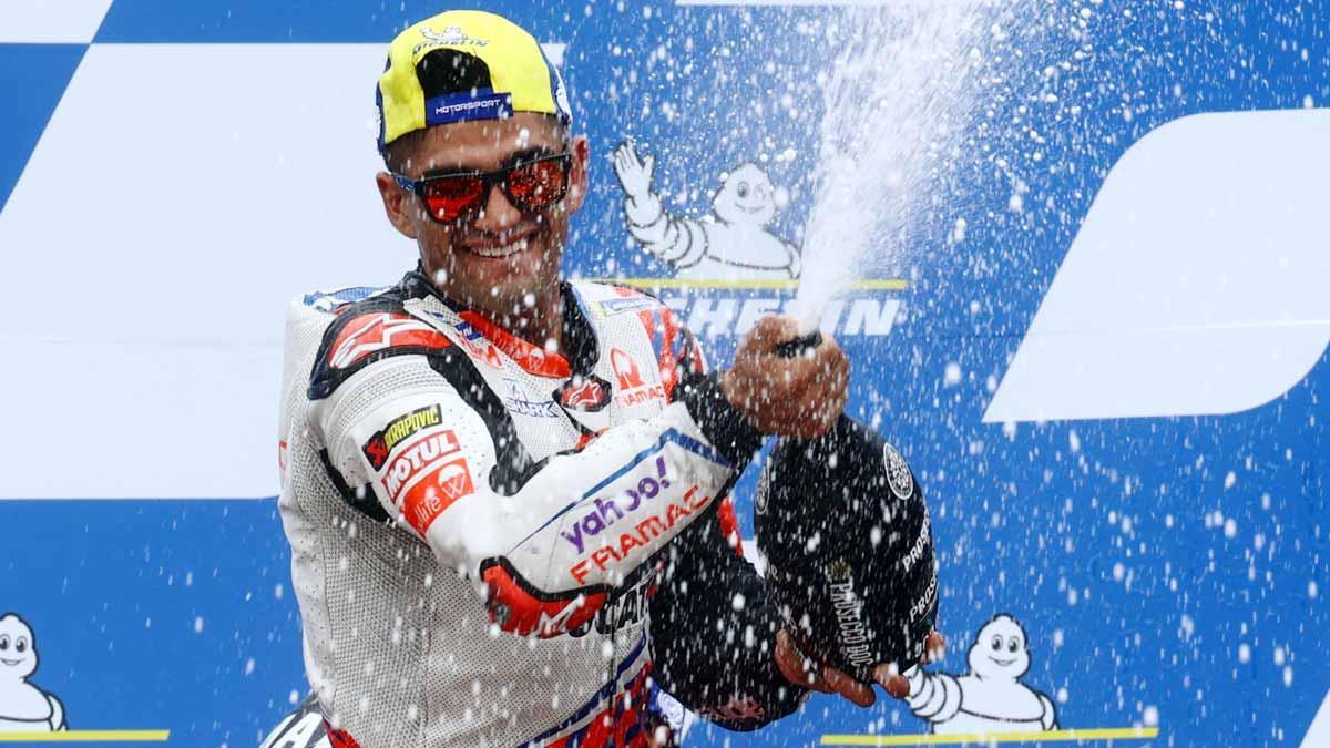 El jove Martín i la seva Ducati arrasen a Àustria El jove Martín i la seva Ducati arrasen a Àustria