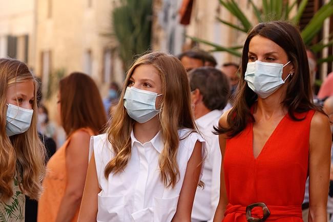La reina Letizia junto a sus hijas en Mallorca