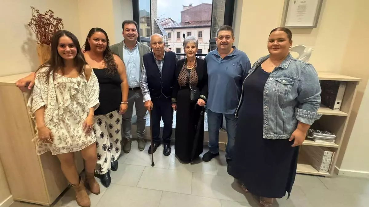 Víctor Cernuda, del bar Berlín, reivindica el valor de la hostelería salense en el pregón del Bollo: "No es solo un negocio, es una forma de vida"