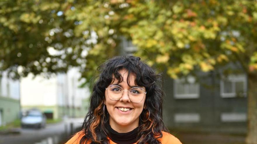Antía Garrote, do comité para organizar a folga do 11 de novembro: "Hai que subir o IBI a pisos baleiros e prohibir vivendas turísticas na Coruña"