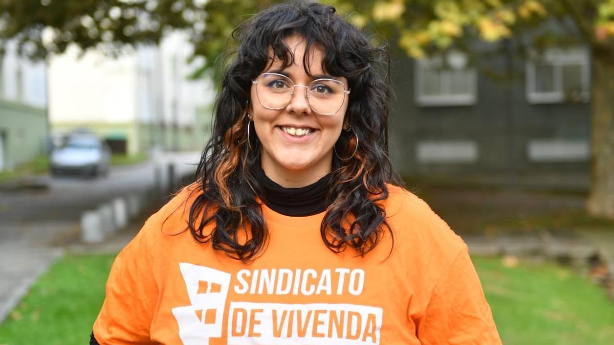 Antía Garrote, do comité para organizar a folga do 11 de novembro: "Hai que subir o IBI a pisos baleiros e prohibir vivendas turísticas na Coruña"