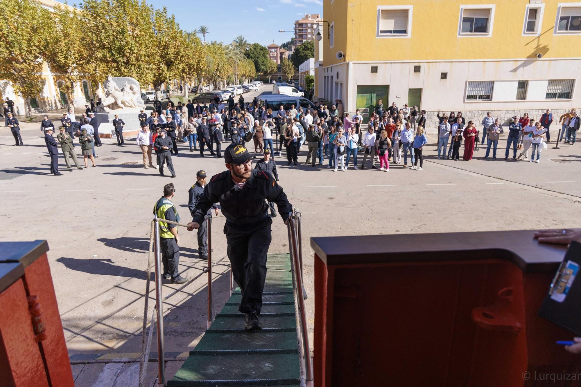 Las imágenes de la despedida del buque Hespérides en Cartagena