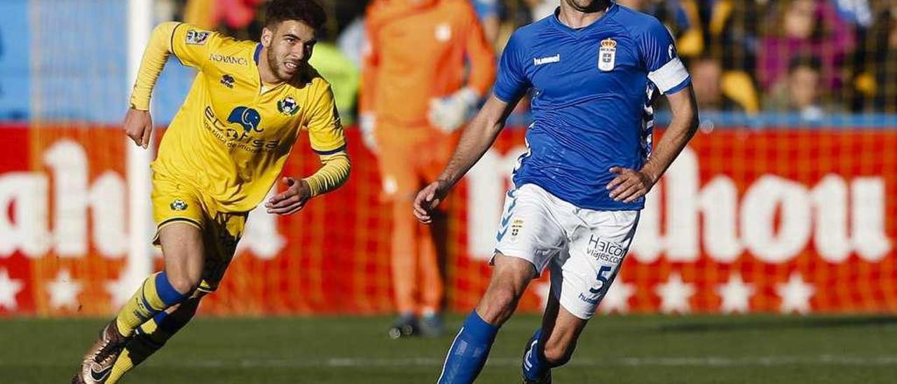 David Fernández, con el Oviedo, en el partido ante el Alcorcón de hace dos temporadas.