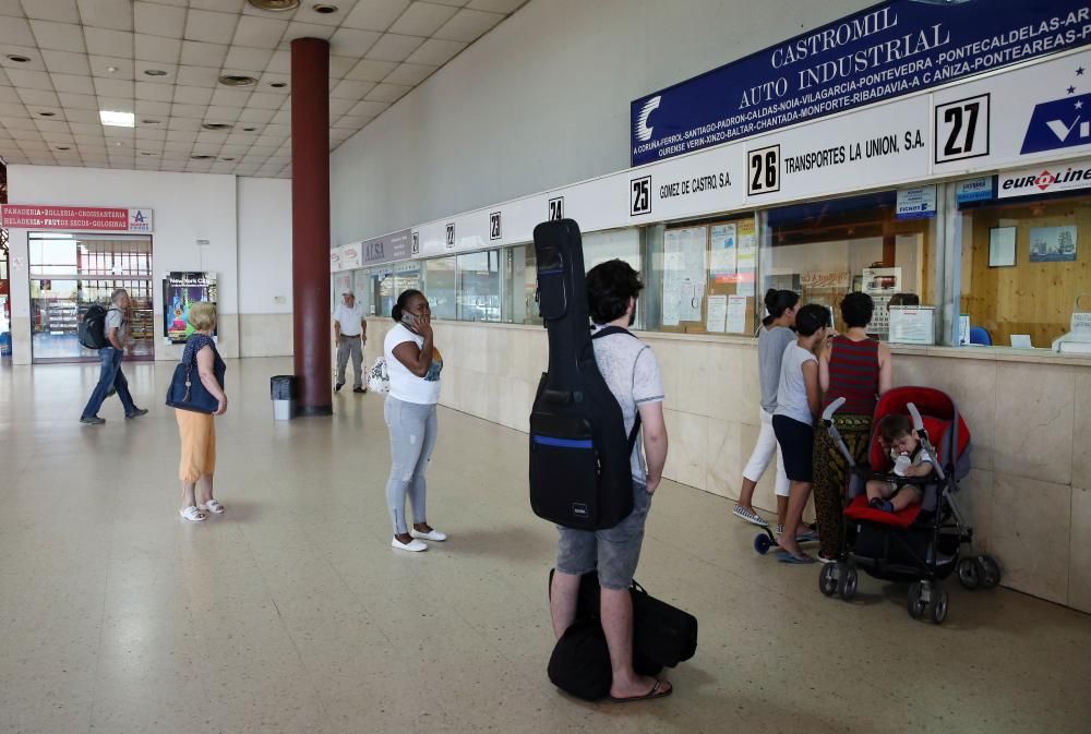 La estación de autobuses de Vigo se despereza