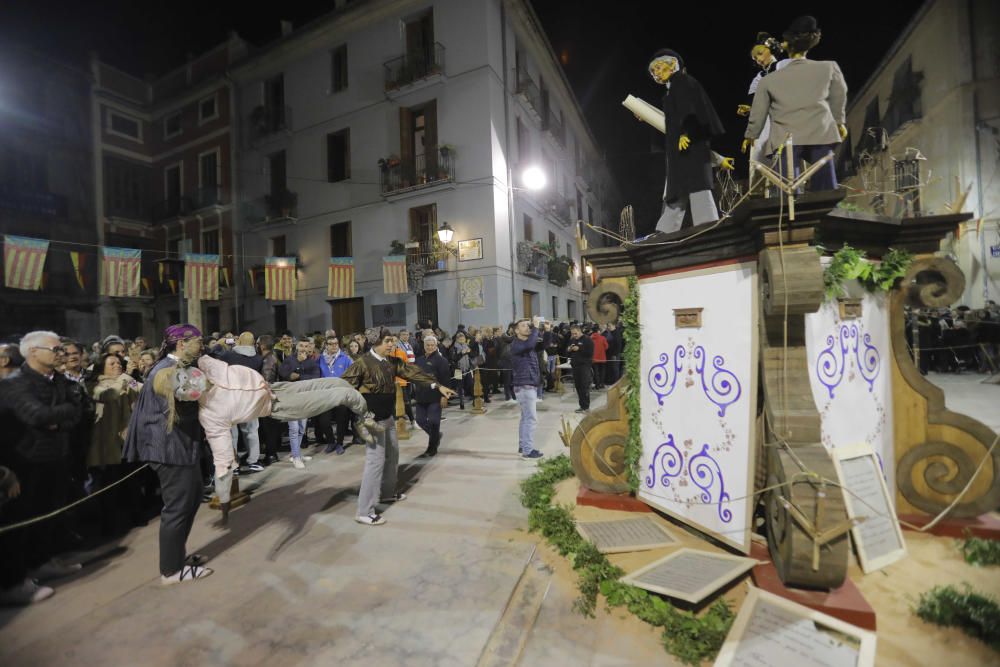 Cremà de la falla decimonónica de la Unesco