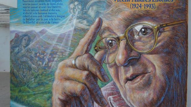Mural dedicado a Estellés 
pintado en Loriguilla por
Toni Espinar. |   L-EMV