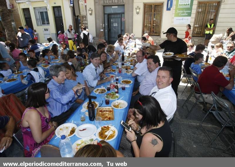 GALERÍA DE FOTOS - Día de las paellas en El Grao