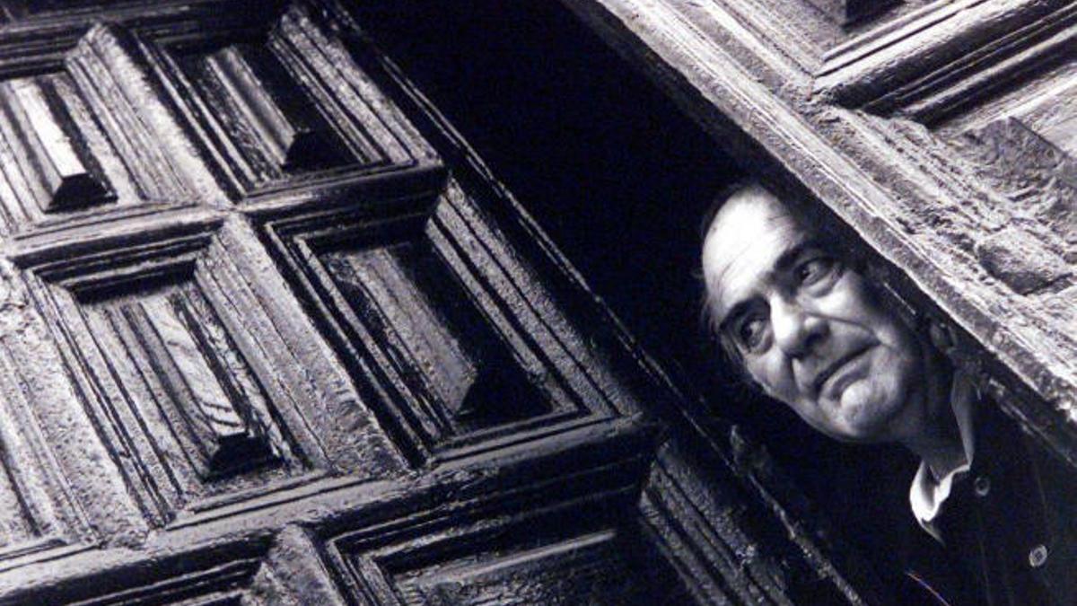 Foto de Arturo Maccanti en La Laguna expuesta en una muestra sobre escritores residentes en Tenerife.