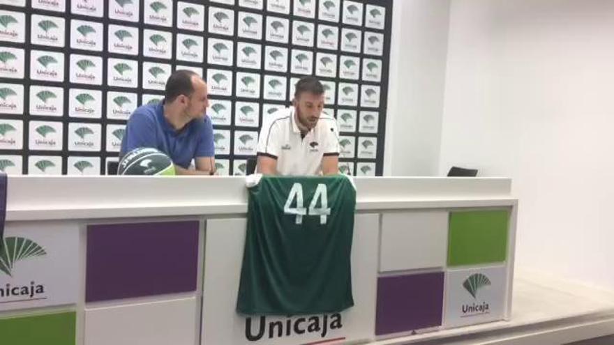 El Unicaja presenta a su primer fichaje: Dejan Musli