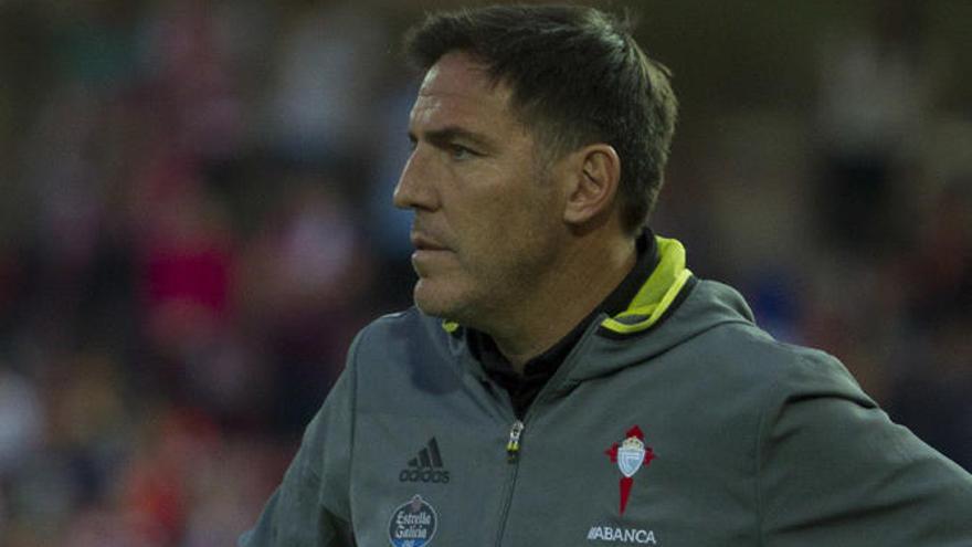 Eduardo Berizzo en la banda de Granada. // LOF