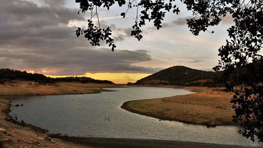 El ayuntamiento pide conectar las presas de Tentudía y los Molinos