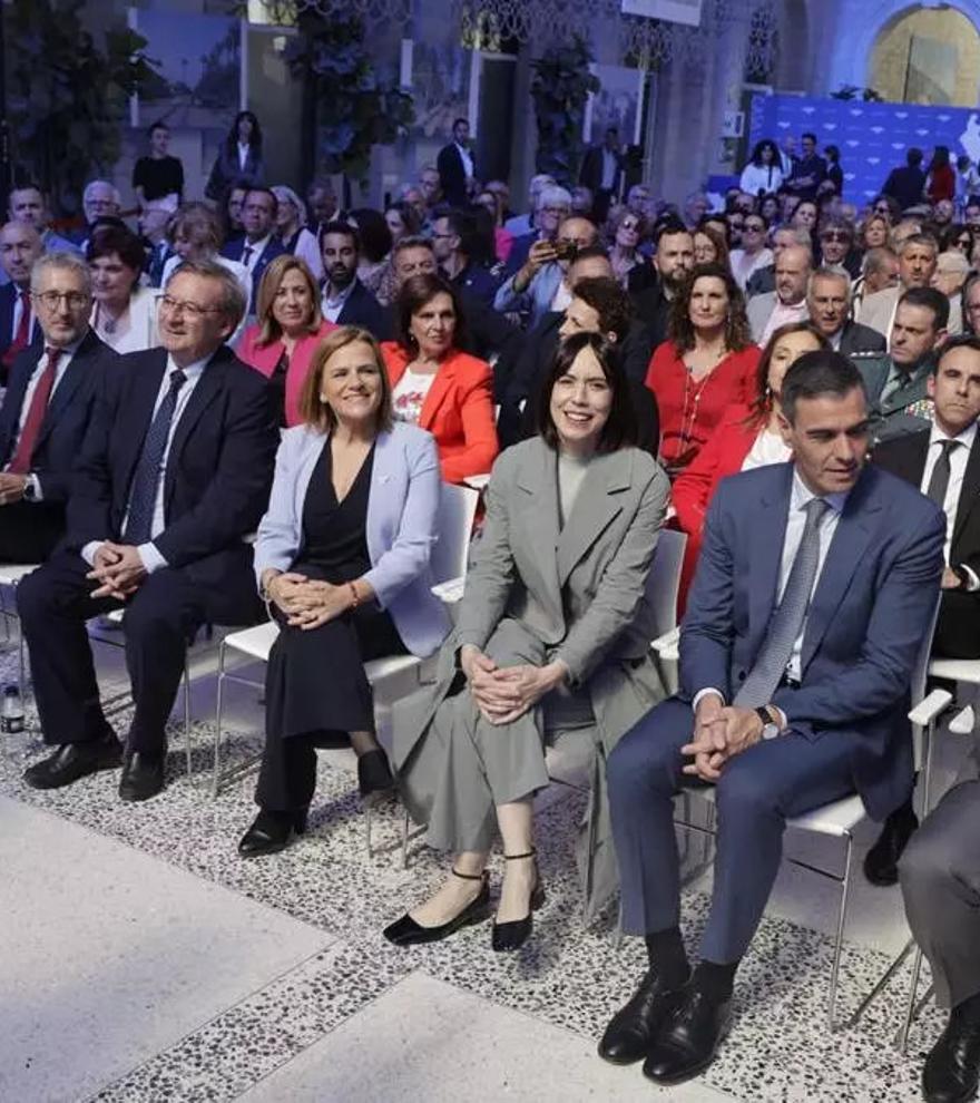 Sánchez reivindica la memoria democrática en plena polémica con los gobiernos autonómicos de PP y Vox