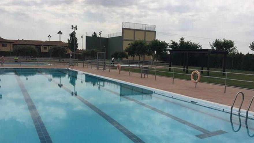 Un nuevo reto viral obliga a cerrar piscinas en Murcia