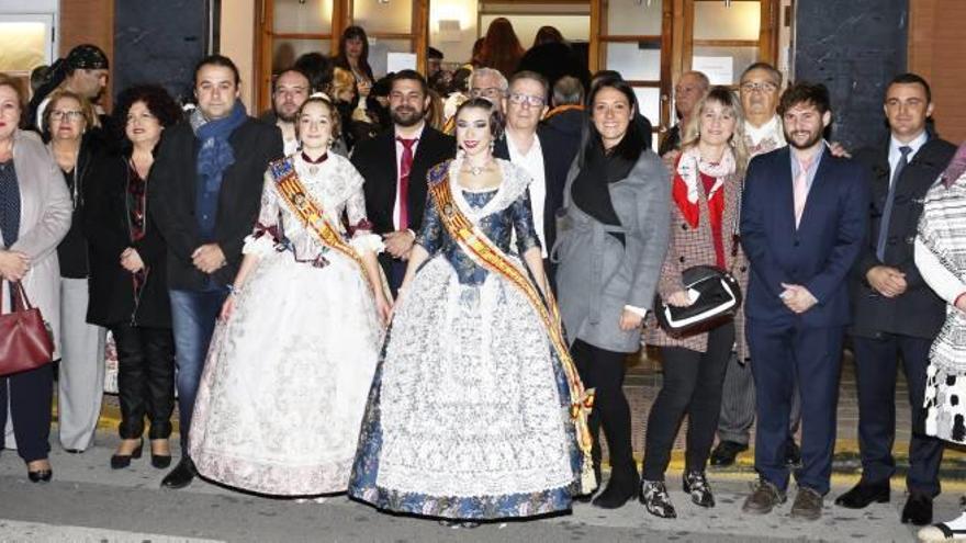 Manises exalta a sus falleras mayores