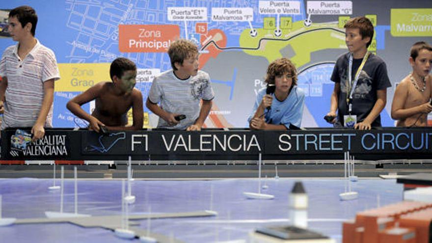 El área temática con «scalextric» y simulador de F1 costó 55.000 euros