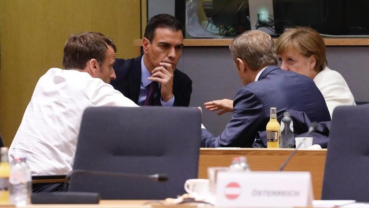 Pedro Sánchez, Angela Merkel, Emmanuel Macron y Donald Tusk en Bruselas.