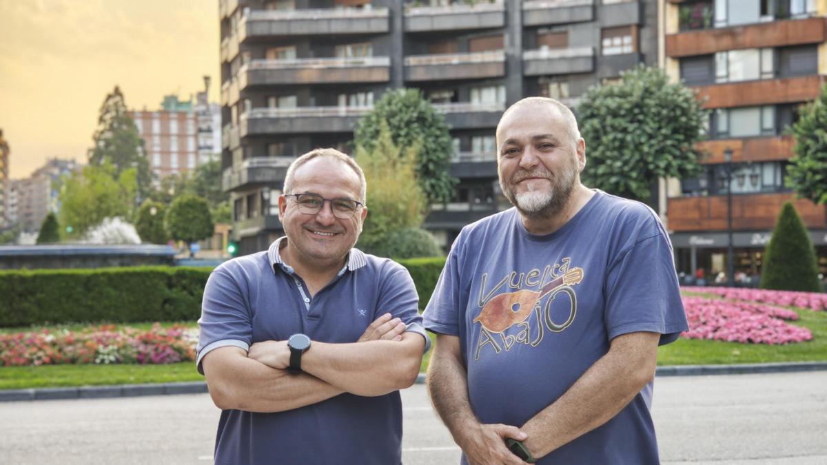 Javier Tamargo (izquierda) y Javier Sabonis, en Oviedo.