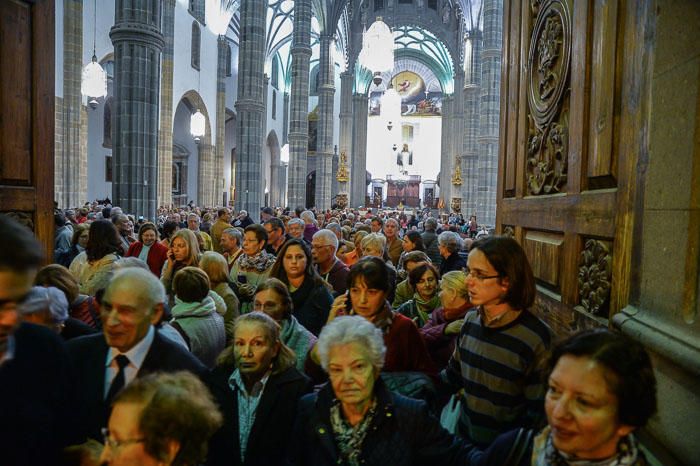 Misa en la Catedral contra Gala Drag