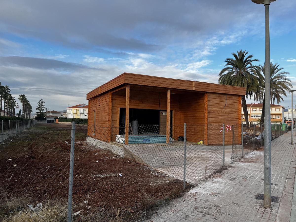 Centro de Nacimientos en construcción en la avenida Europa de Nules.