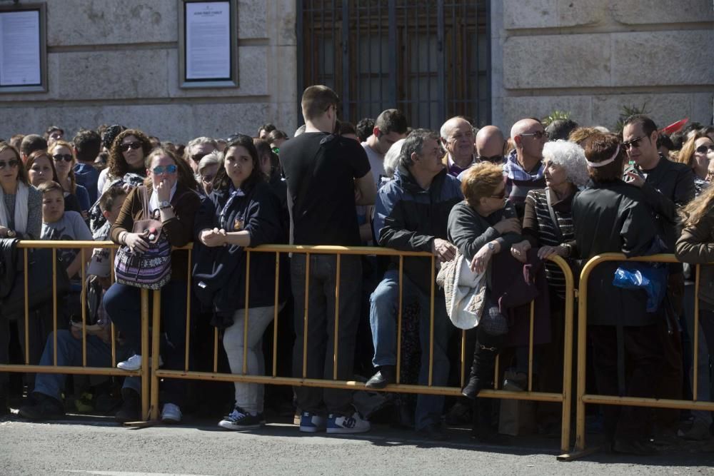 Búscate en la mascletà del 8 de marzo