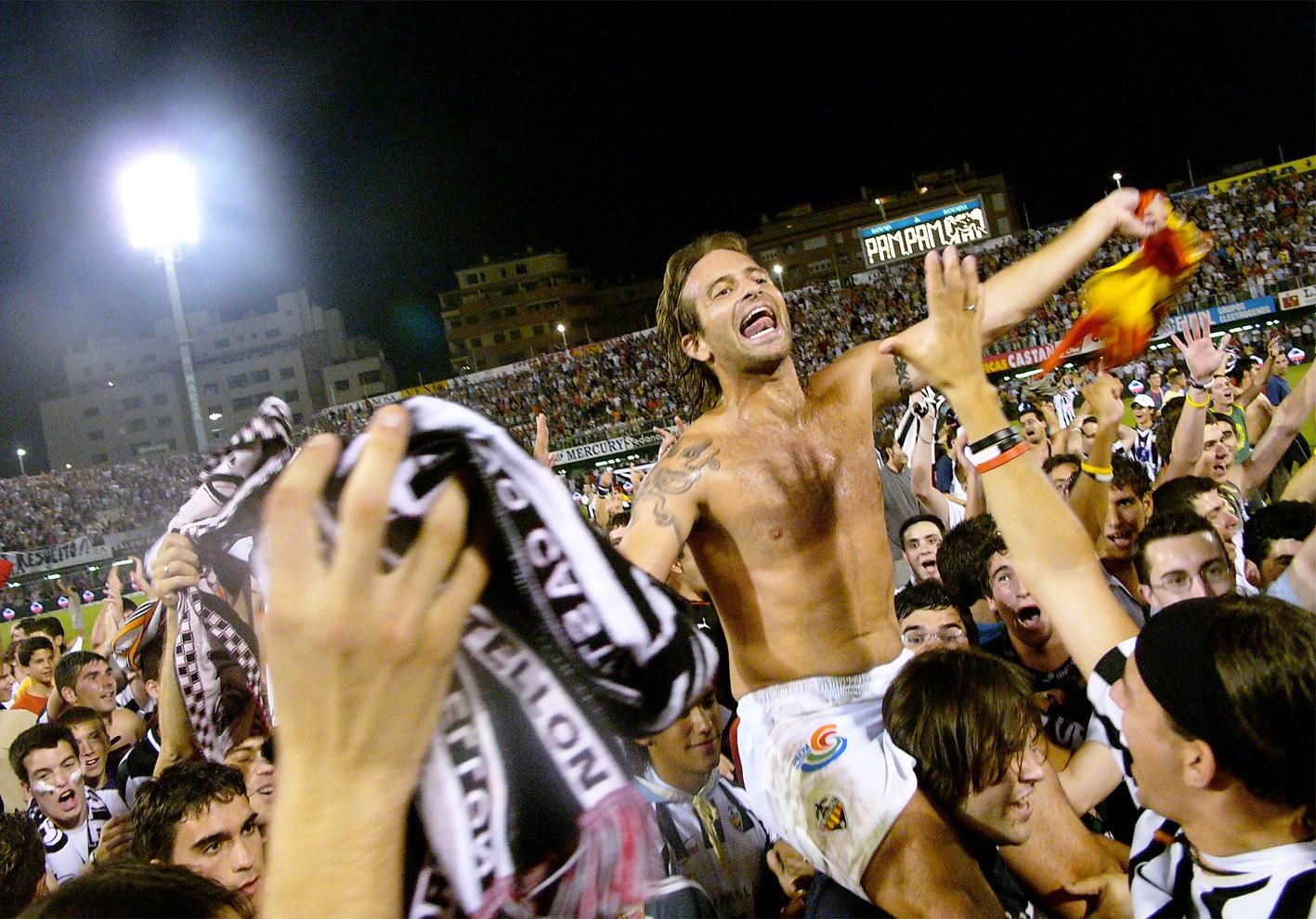 Galería | 20 años del mítico gol de Manu Busto en Castalia para ascender a Segunda: ¿lo recuerdas?