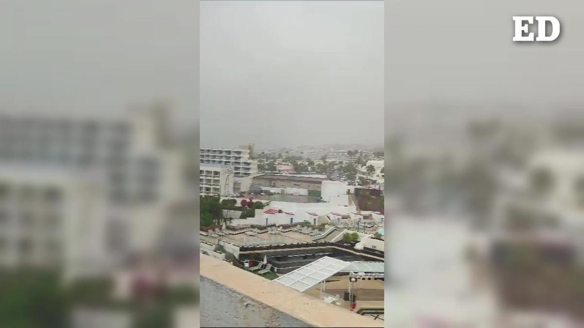 La borrasca 'Óscar' deja lluvias en Las Américas, en el sur de Tenerife.