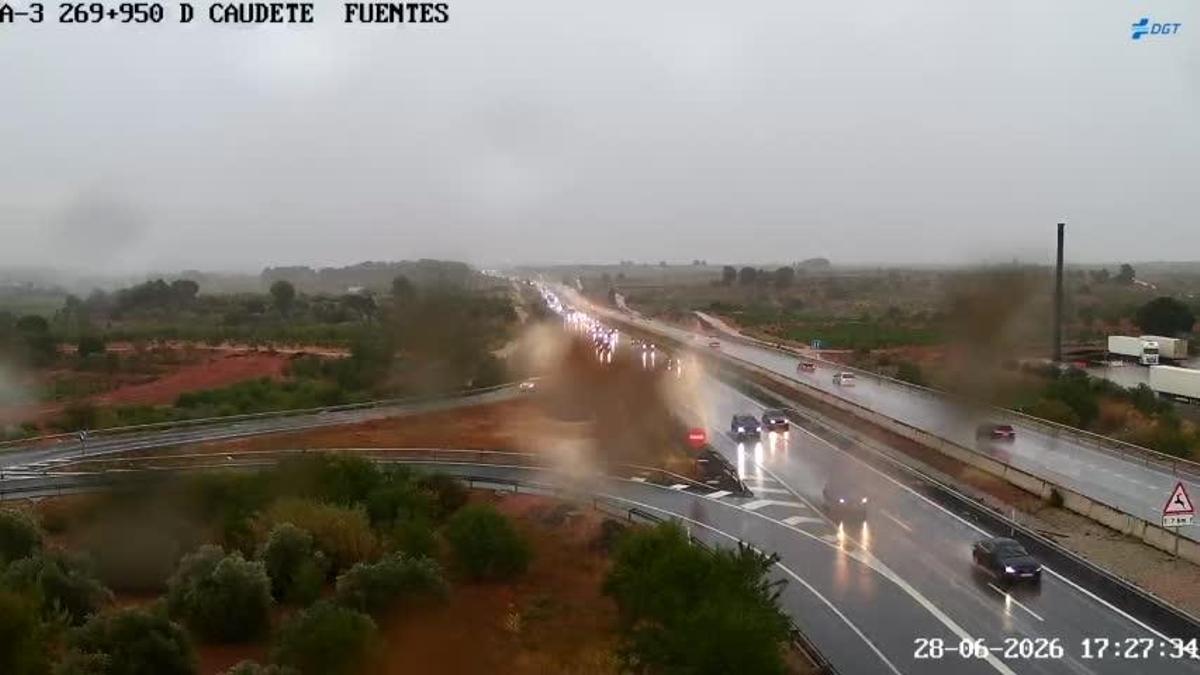 Imagen de la DGT de la A-3 a su paso por Caudete de las Fuentes