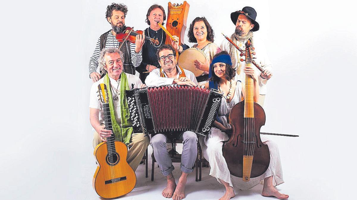 La formación actual de Biella Nuei, veterano grupo aragonés.