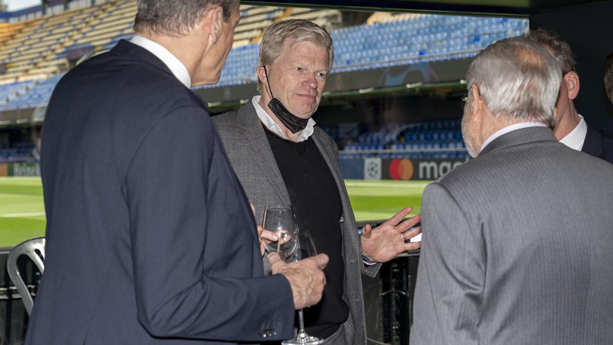 Oliver Kahn, durante la comida de las directivas del Villarreal CF y el Bayern de Múnich