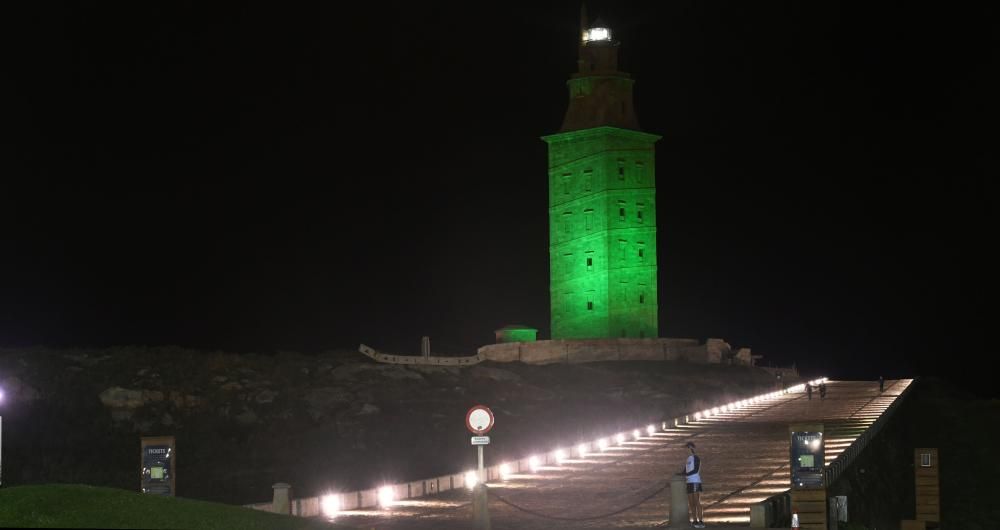 La Torre, de verde por el Día Mundial del Cáncer