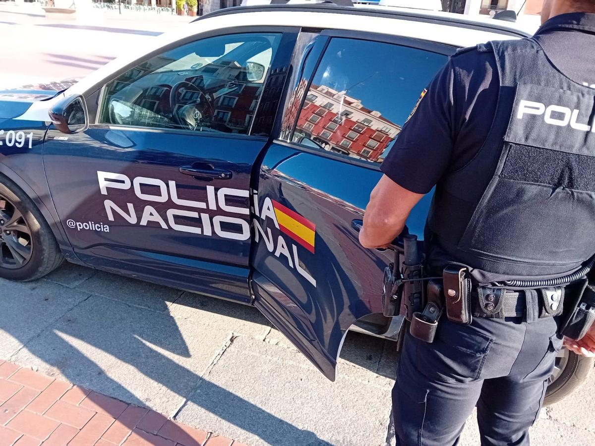 Una imagen de archivo de un vehículo de la Policía Nacional.