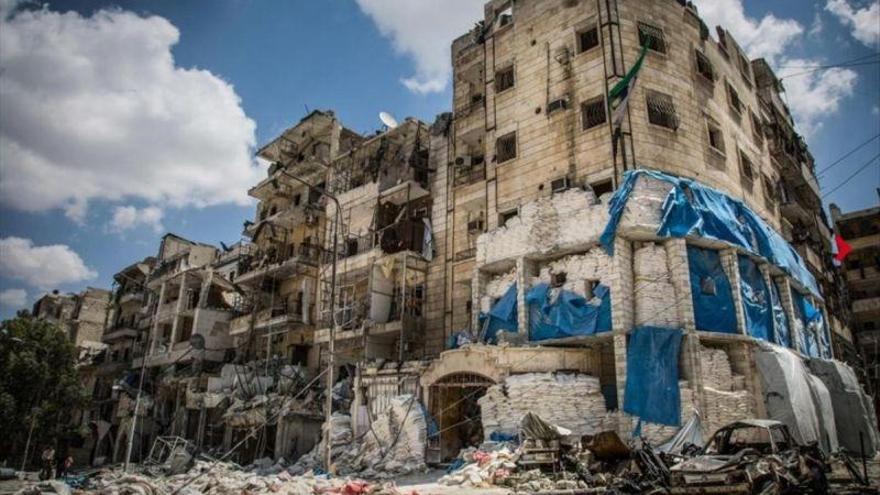 Una Alepo sin víveres se enfrenta a nuevos bombardeos