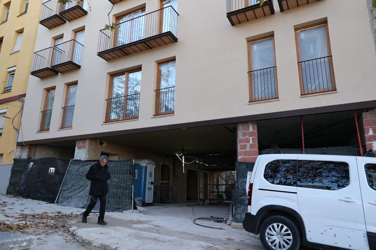 El edificio que se ha levantado para acoger 18 viviendas intergeneracionales