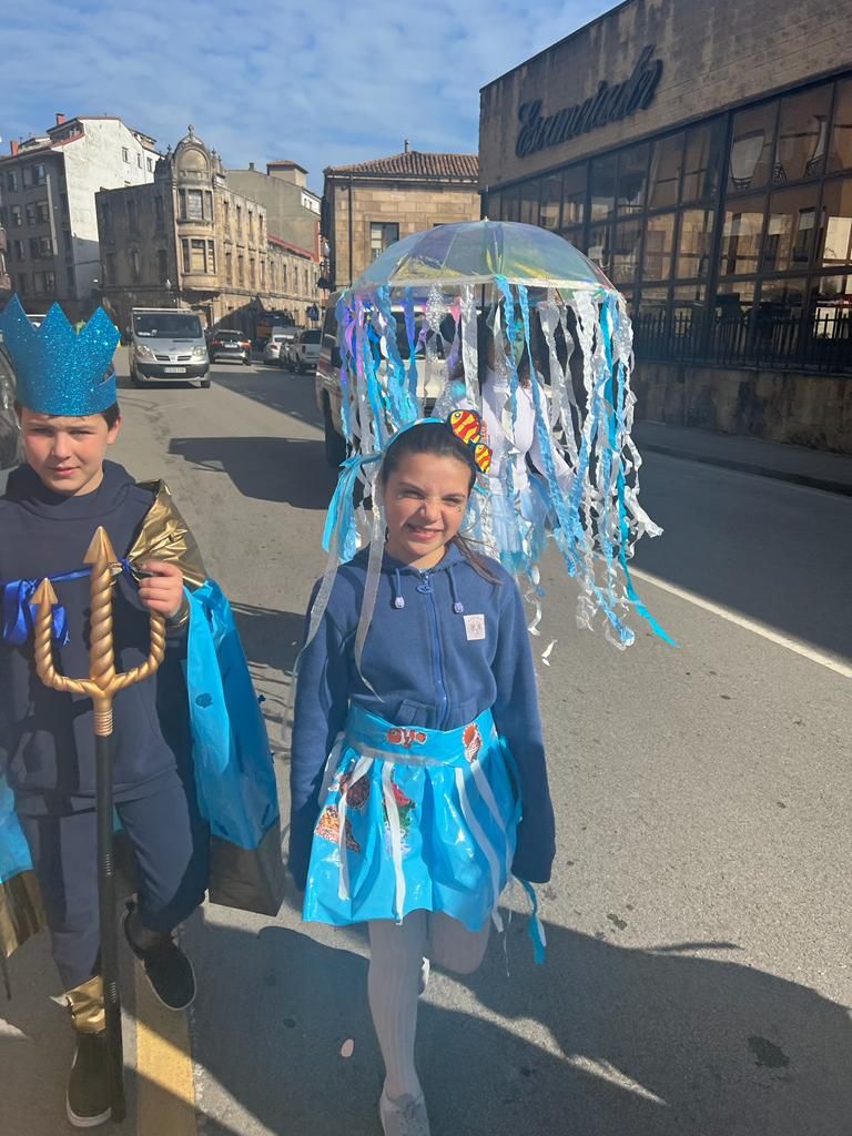 El fondo marino, protagonista del carnaval del colegio Maliayo