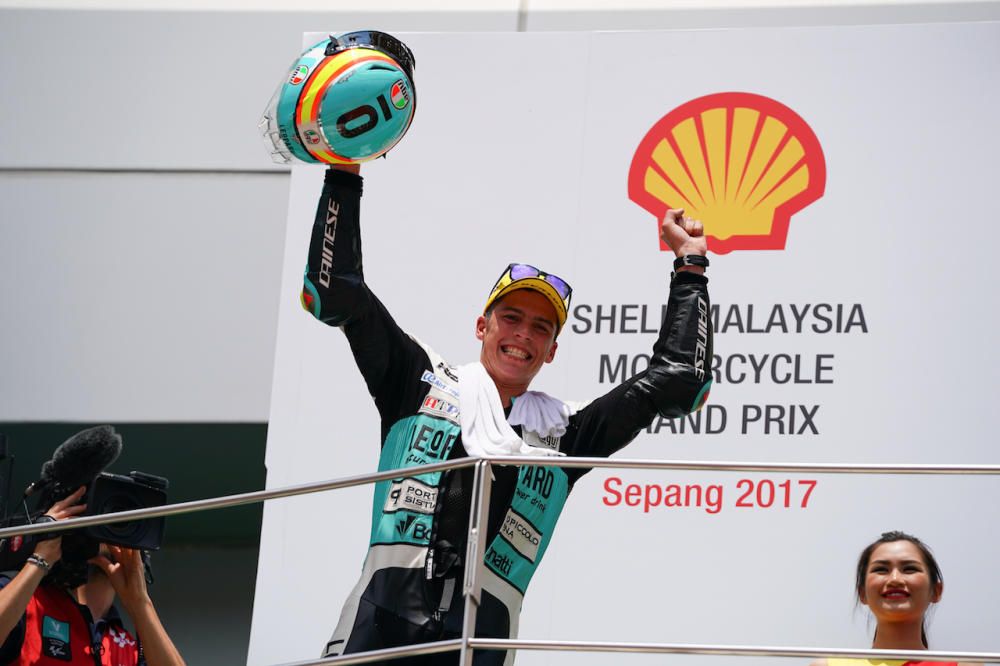 Joan Mir firma la décima victoria en Moto3 en Sepang