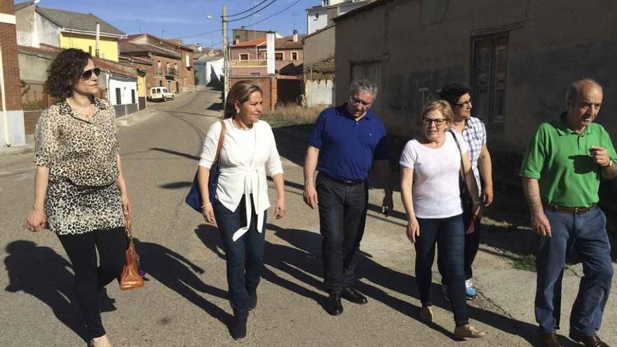 Rosa Valdeón visita Villaescusa