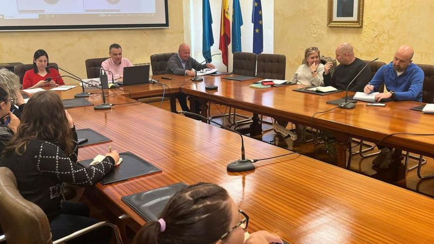 Reunión del Consejo Escolar de Corvera. | A. C.